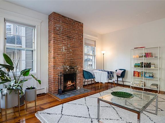 5th image of 19-21 Pratt Ave #3