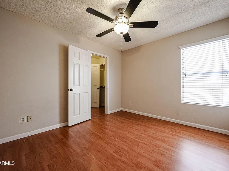 3305 E Wildwood Dr — Photo 18