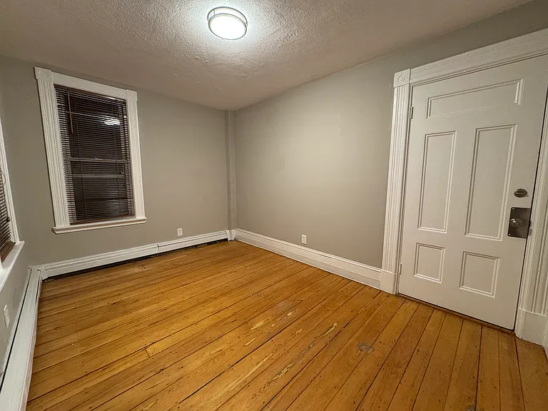 5 Falcon St #2 — Photo 10