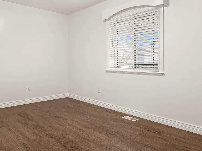 Upstairs bedroom #1