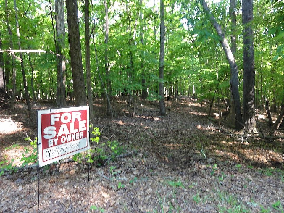 Entrance to building site 