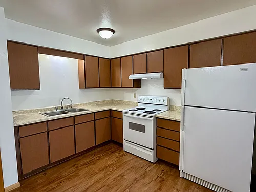 1100 Sunset Blvd Photo 1