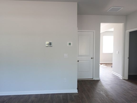 5th image of 436 Cedarview Rd