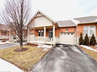 21 Finton Ln, Hamilton, ON L0R 1C0