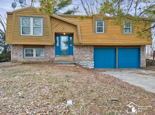 10671 Crabb Rd, Temperance, MI 48182