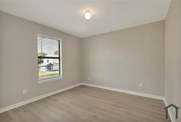 4 bed, 1535 sqft, $2,350 — Photo 2