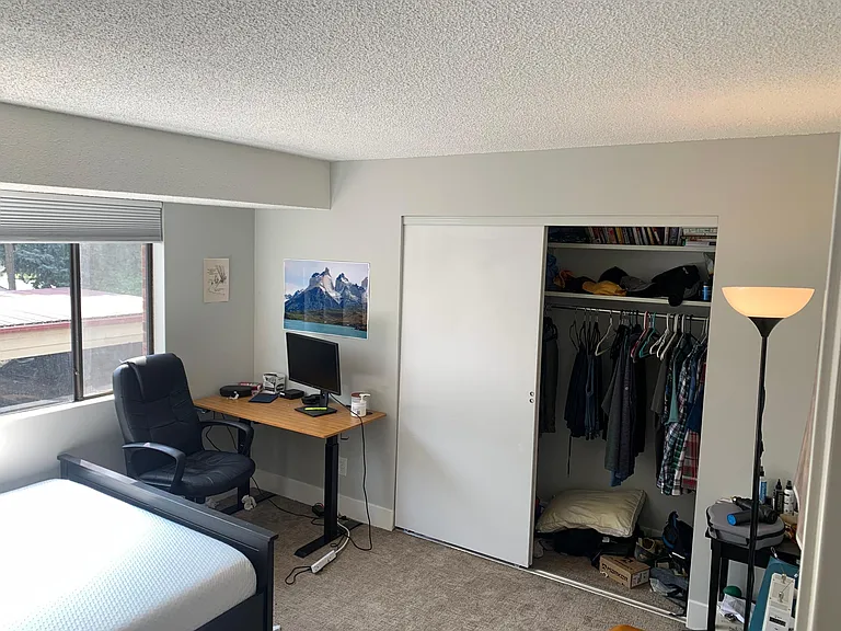 second bedroom