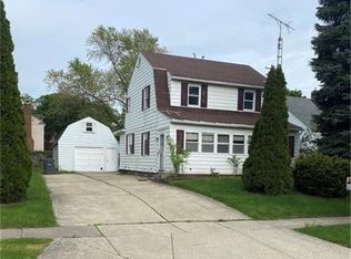 3906 Elmhurst Rd, Toledo, OH 43613