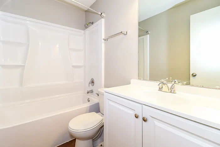 3016 Shade Tree Cv — Photo 15