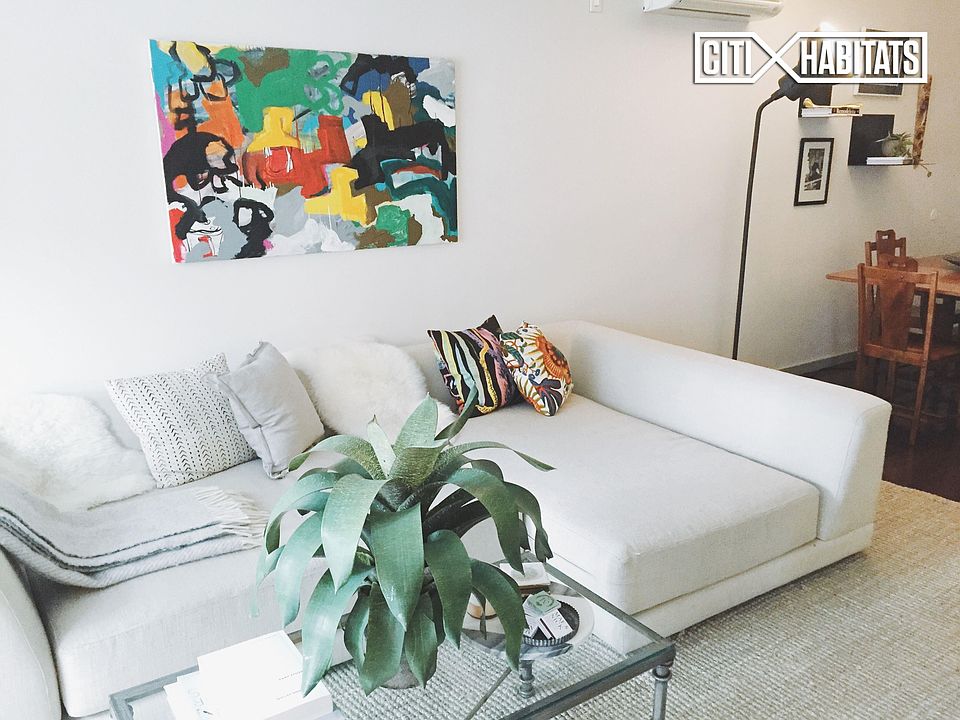 1st image of 230 Wythe Ave APT 2L