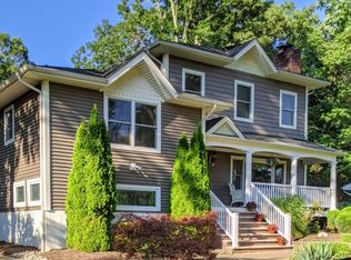 2 Oakwood Ter, Rockaway, NJ 07866