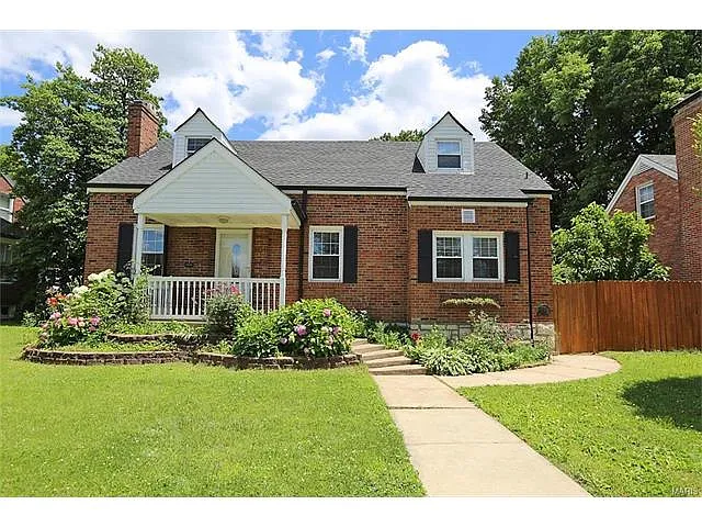 6724 Alexander St photo 1