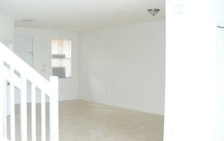 4th image of 11431 NW 76th Ter