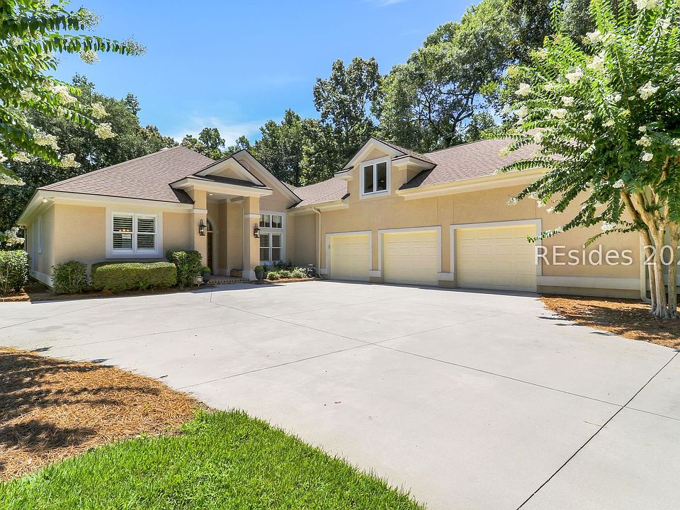 1st image of 35 Greenwood Dr