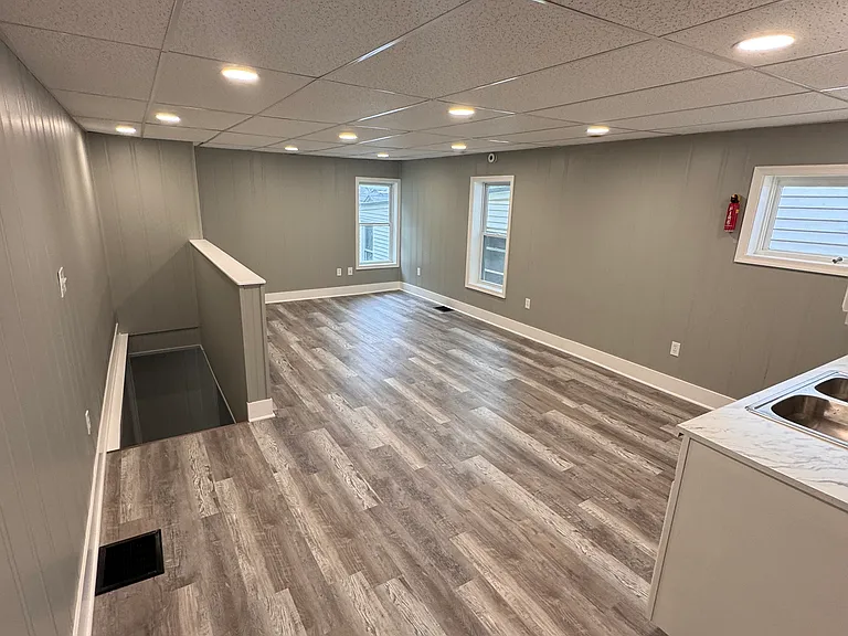 350 W Main St — Photo 7