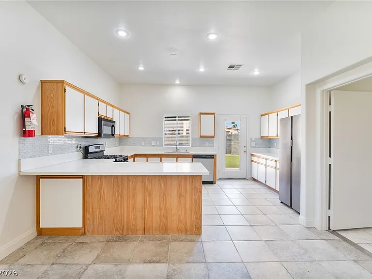 1652 Wendell Williams Ave — Photo 12