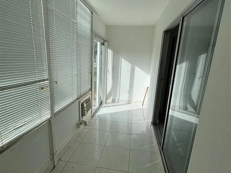 295 Newport Ct #295-T — Photo 16