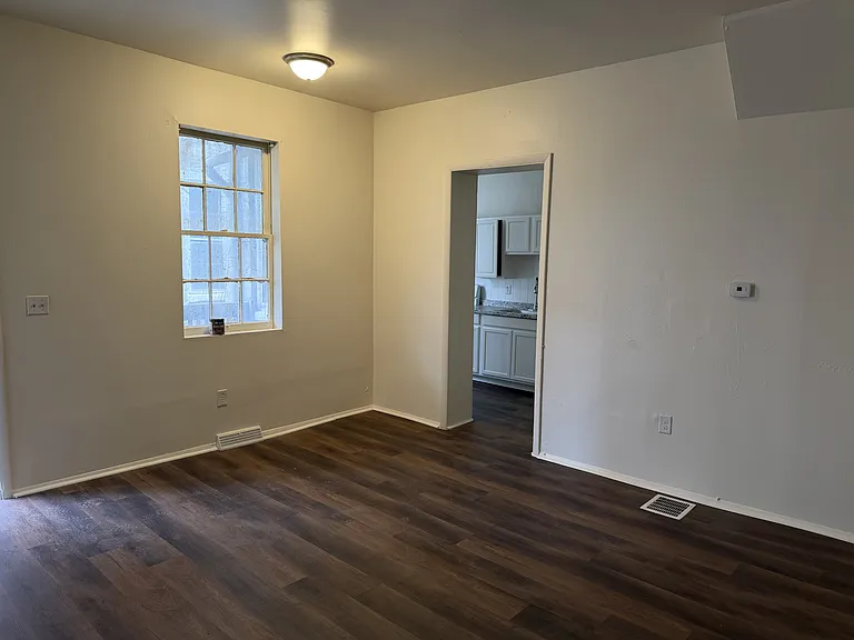 147 Locust St #1 — Photo 3