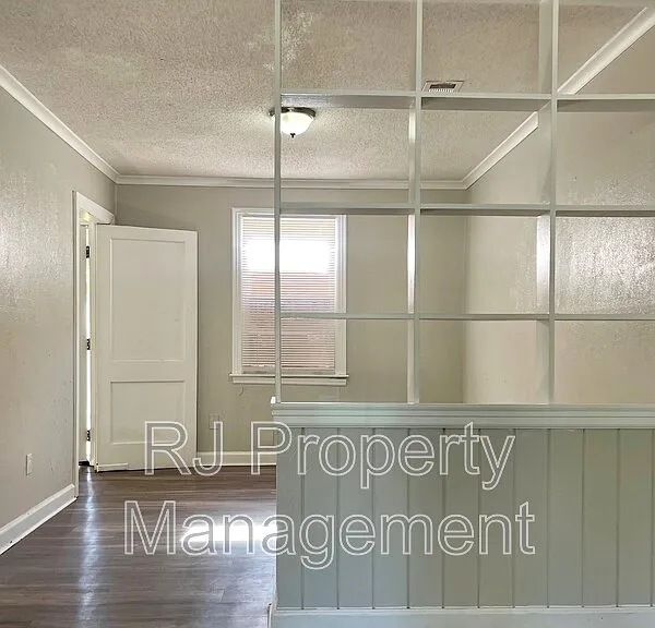 809 Juliet Ave — Photo 4