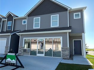 220 NE Woods Ln, Ankeny, IA 50021