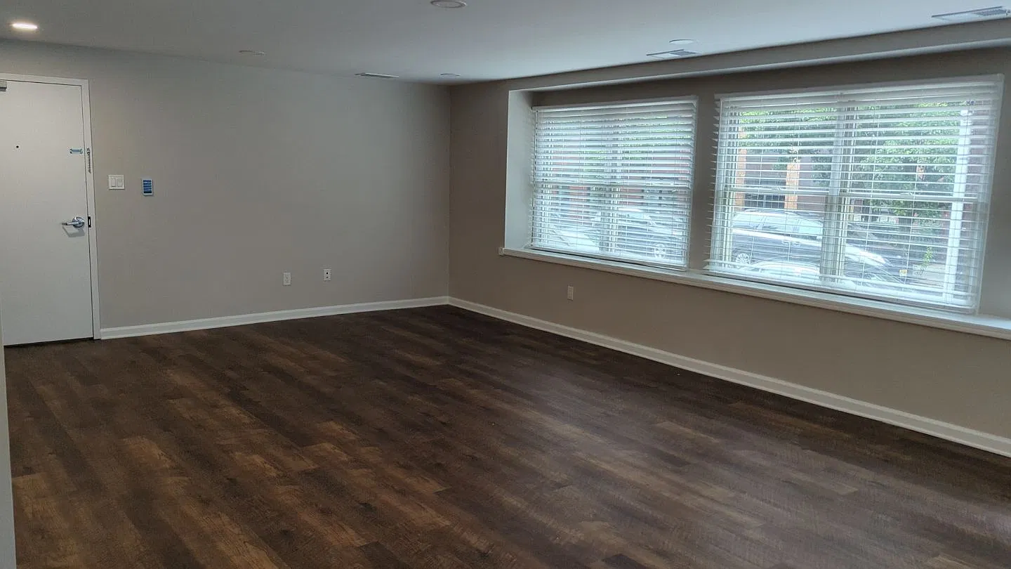73 Adams St — Photo 3