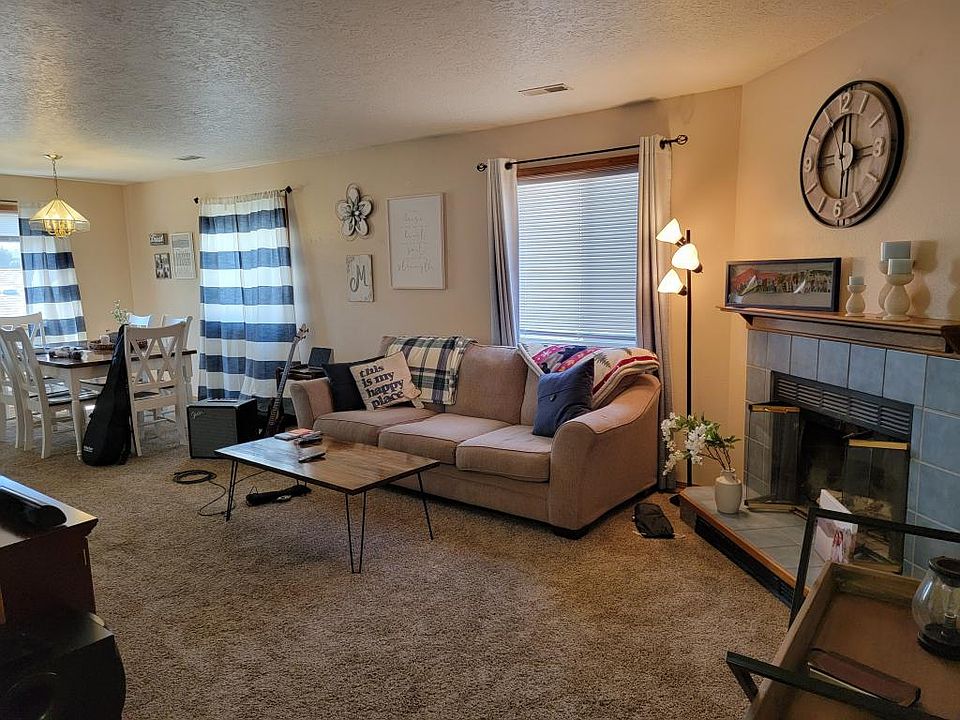 mini_Living room (3)_06172022
