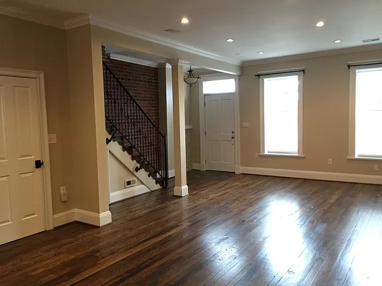712 11th St SE — Photo 12
