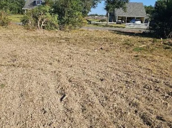 3536 Woodland Dr, Sulphur, LA 70665