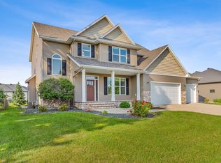 6054 Silverleaf Dr S, Fargo, ND