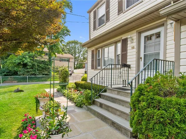 13 Southwood Place, White Plains, NY 10607