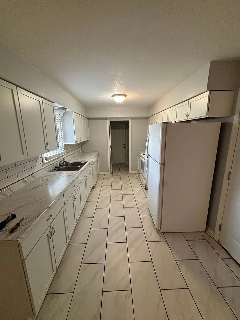 Peaceful Country Living with Modern Comforts! — Photo 4