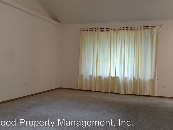 3rd image of 19205 Evergreen Dr
