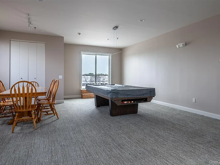 14 Nosband Ave #2H — Photo 22