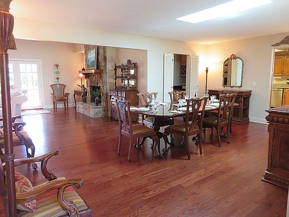 5th image of 2838 Spanish Cove Trl