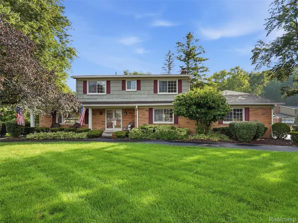 52338 Livingstone Ct, Shelby Township, MI 48316