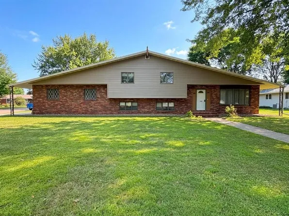 1006 Wisconsin Avenue, Rice Lake, WI 54868