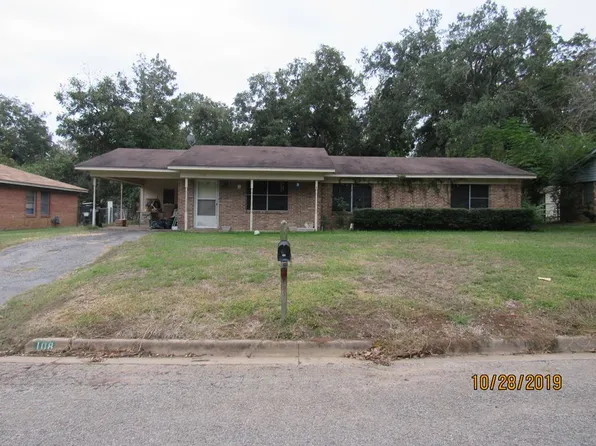 108 Clearview Dr, Palestine, TX 75803