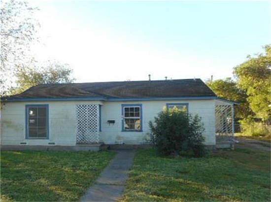 1st image of 807 E Caesar Ave