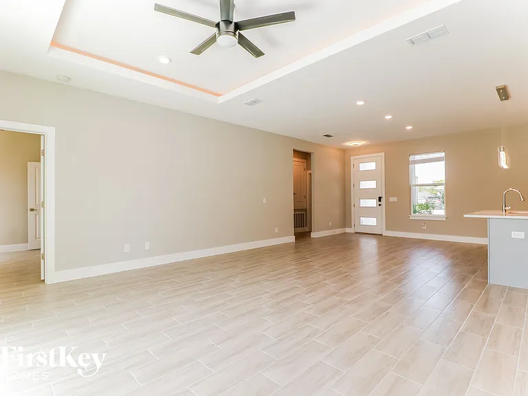 258 Big Sioux Dr — Photo 4