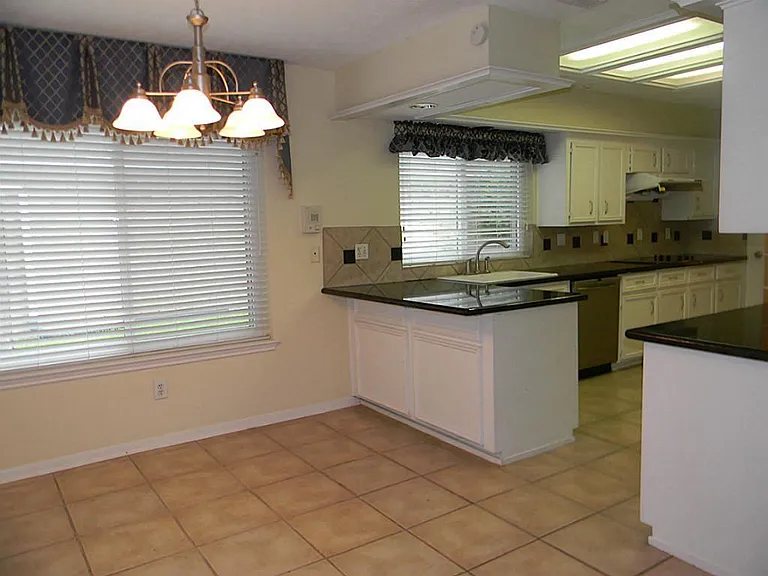 2502 Stephens Grant Dr — Photo 11