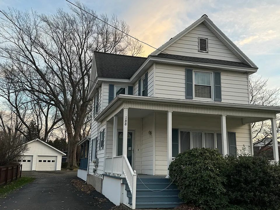 188 W Main St #1