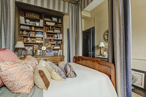 Sold by Compass | media 40