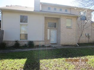1000 Brenner Ct, Arlington, TX 76017
