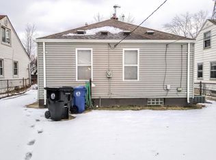 20113 Woodworth, Redford, MI 48240
