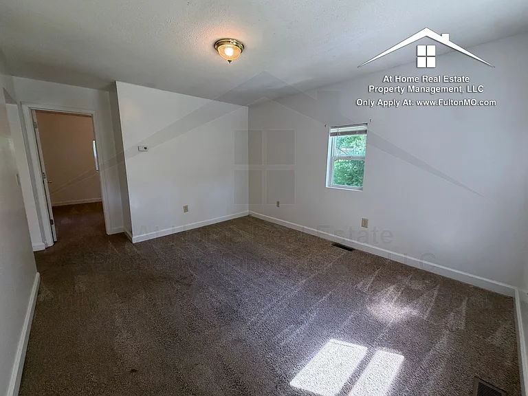1514 Monroe St — Photo 5