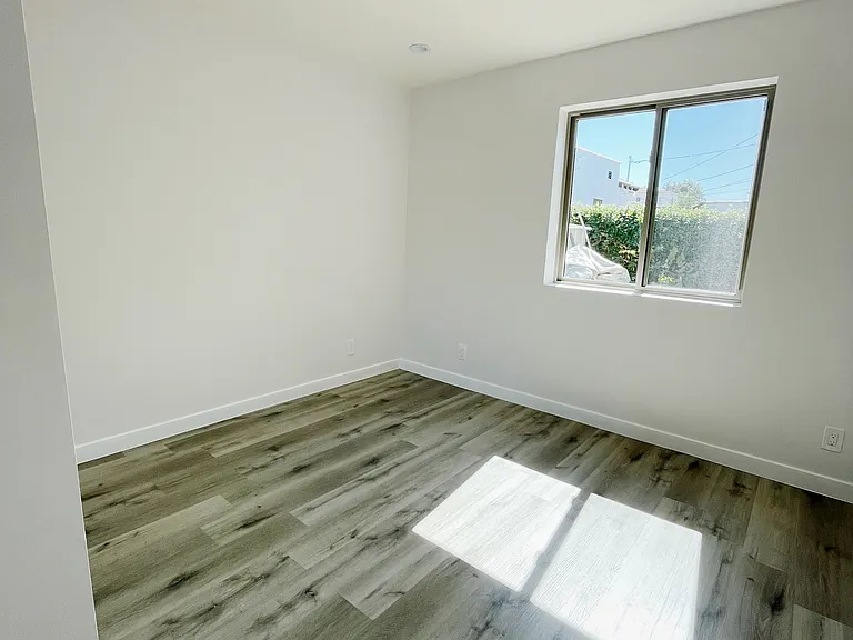 Split AC unit in living room &bedroom