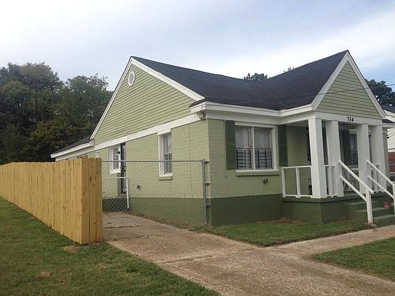 2nd image of 754 Woodland Ave