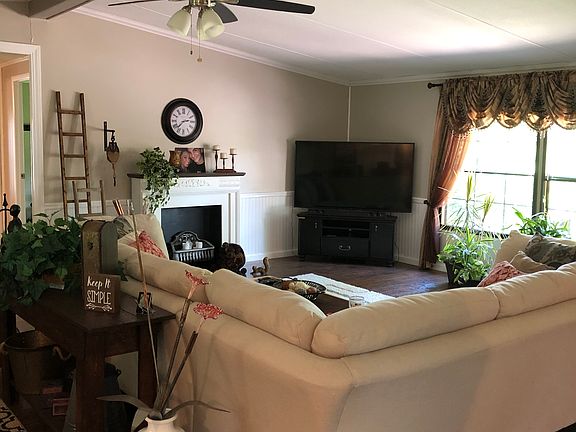 3rd image of 353 Ashwood Dr