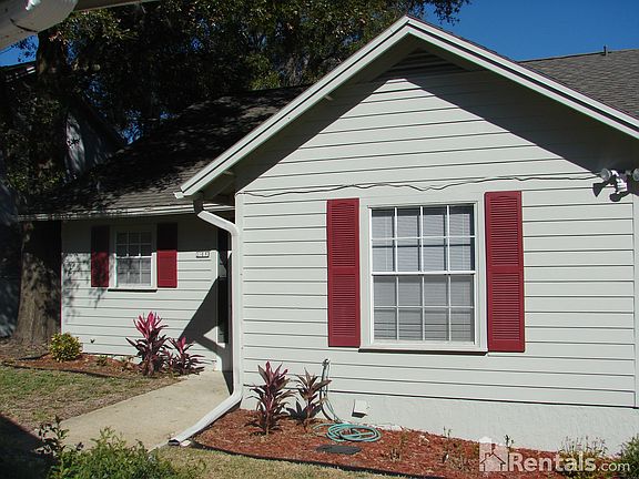 3rd image of 1168 Villa Ln
