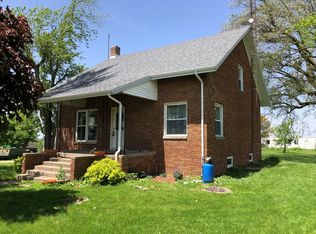 15281 E County Road 1200n, Charleston, IL 61920